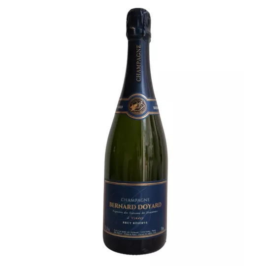 Bottiglia di Champagne Bernard Doyard Brut Réserve Blanc de Blancs, vista frontale