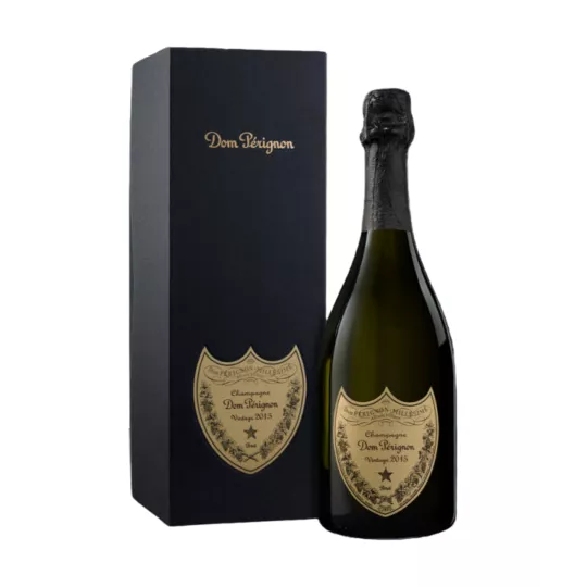 Bottiglia di Champagne Dom Pérignon Millésime 2015, vista frontale con etichetta dorata
