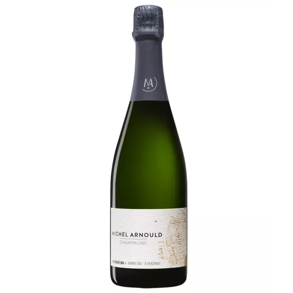 Bottiglia di Champagne Michel Arnould Observation Grand Cru, vista frontale, etichetta nera e oro