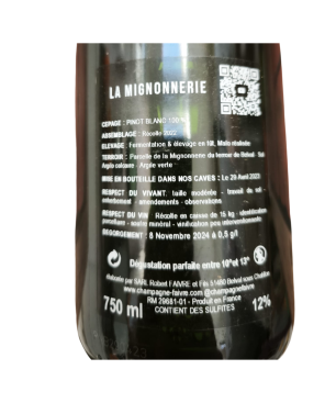 Retroetichetta Bottiglia di Champagne R. Faivre La Mignonnerie extra brut su fondo chiaro