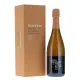 Bottiglia di Champagne Louis Roederer Brut Nature Rosé 2018 di Philippe Starck, rosé chiaro, edizione vintage senza dosaggio.