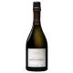 Bottiglia di Champagne Pertois-Moriset Les Quatre Terroirs Brut Blanc de Blancs Grand Cru su uno sfondo neutro
