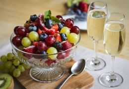 Champagne e macedonia di frutta: guida agli abbinamenti e consigli tecnici