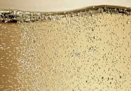 Metodo Classico e Metodo Charmat: come nascono le bollicine